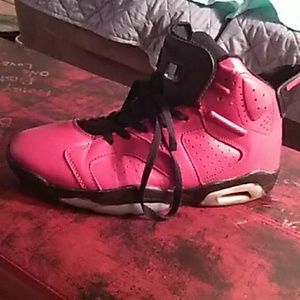 Mens size 8 1/2 Air Jordans Red n Black.